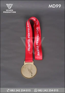 Medali Logam Sepak Tak...