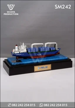 Miniatur Custom Kapal Kargo Kontainer Pelni