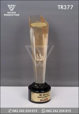 Piala Resin Juara Fest...