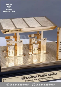 Miniatur Logam SPB...