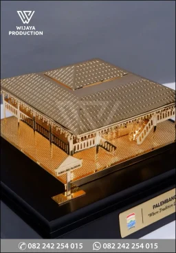 Miniatur Rumah Ada...