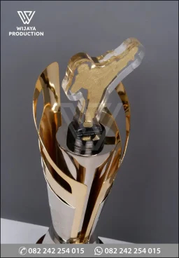Piala Juara Umum T...