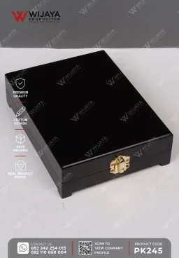 Plakat Kayu Box Su...