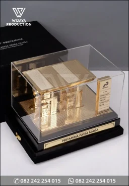 Miniatur Logam SPB...