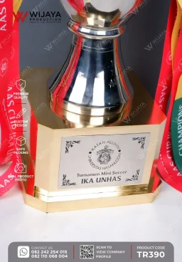 Piala Custom Champ...
