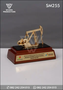 Miniatur Pompa Ang...