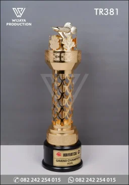 Piala Custom Grand...