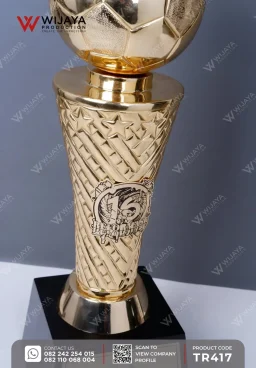 Piala Logam 16 Tah...