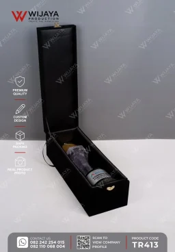 Piala Resin Akrili...
