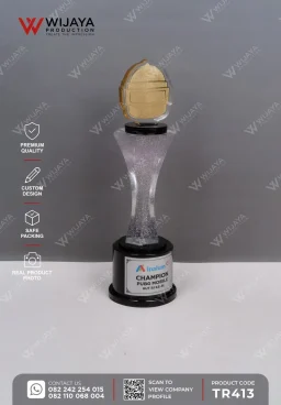 Piala Resin Akrili...