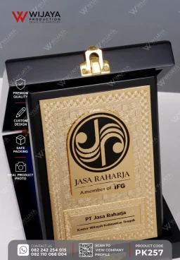 Plakat Kayu Box Ja...