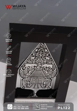 Plakat Logam Frame...
