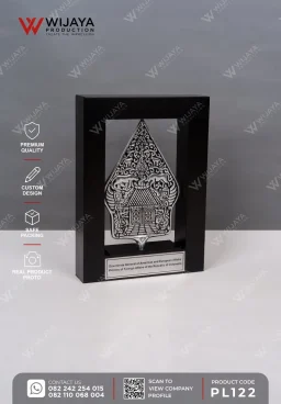 Plakat Logam Frame...