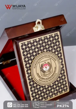 Plakat Kayu Box Kementerian Dalam Negeri Republik Indonesia