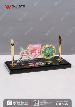 Plakat Akrilik Pen Holder Kenang-kenangan INI & IPPAT